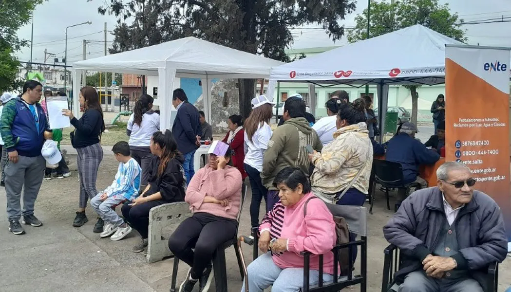 9486-con-gran-convocatoria-el-registro-civil-tomo-150-tramites-de-dni-en-el-barrio-municipal