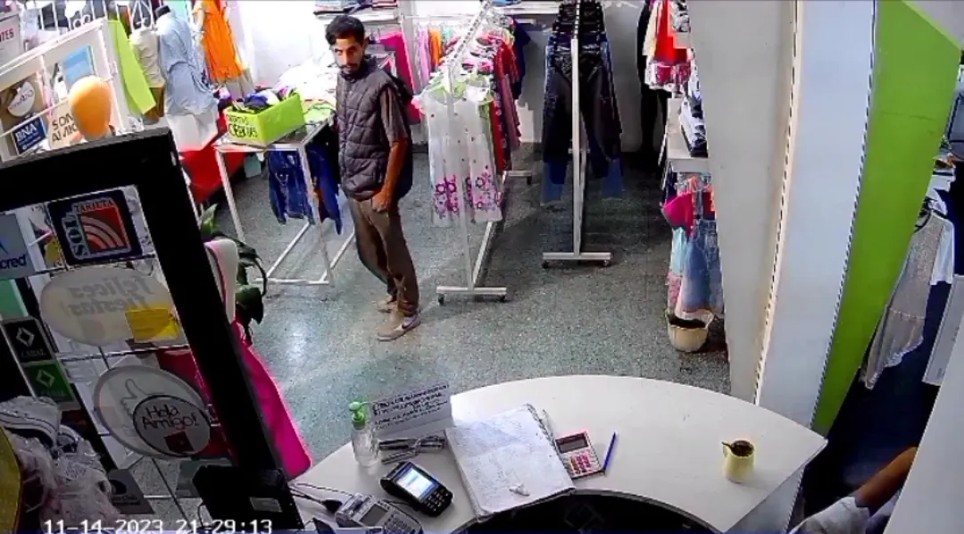 Screenshot_20231115_203028_WhatsApp