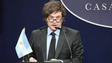 67fd8b155e735_360_202!