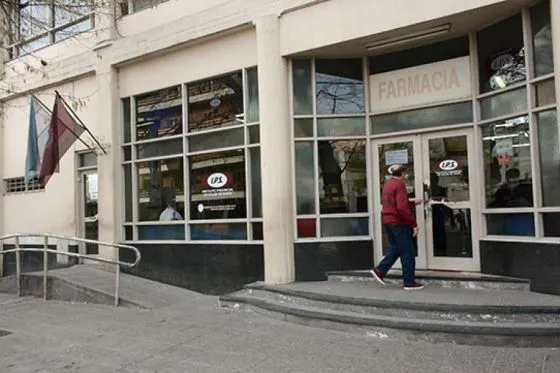 93559-la-farmacia-del-ips-atendera-solo-por-urgencias-durante-el-fin-de-semana-y-el-feriado