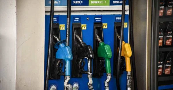 ESTACION-DE-SERVICIO-NAFTA-COMBUSTIBLES-5-83616_600x315