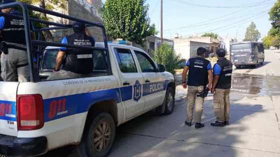 94017-allanamientos-y-detenciones-por-delitos-contra-la-propiedad-en-villa-san-antonio