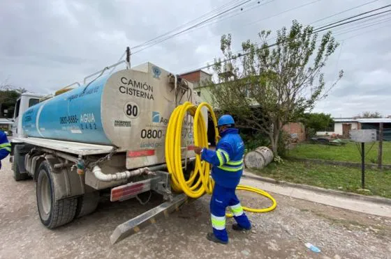 93822-por-las-intensas-precipitaciones-hay-baja-presion-y-cortes-en-barrios-de-las-zonas-norte-y-oeste