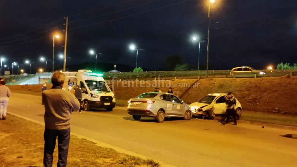 multimedia.normal.8416ed2d26c8c42a.Y2hvcXVlIGluZ3Jlc28gYmFycmlvIEVsIGh1YWljb19ub3JtYWwud2VicA==