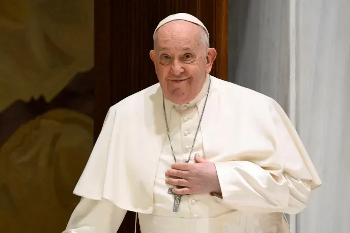 2024-01-10T151501Z_737166767_RC2UE5A5SY3X_RTRMADP_3_POPE-AUDIENCE