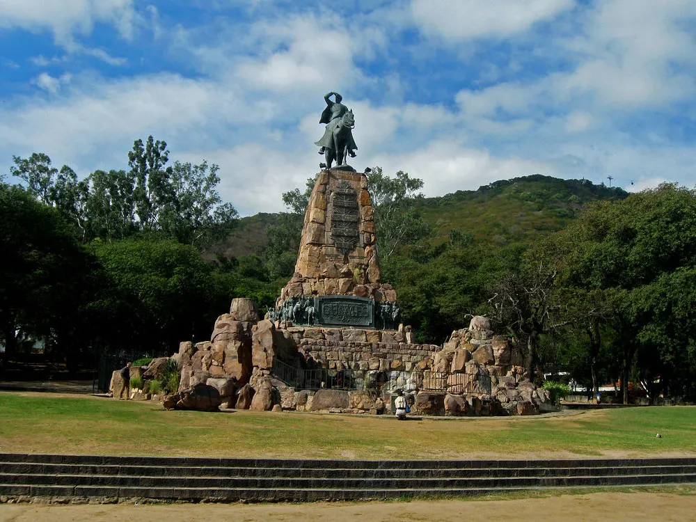 monumento-a-guemes