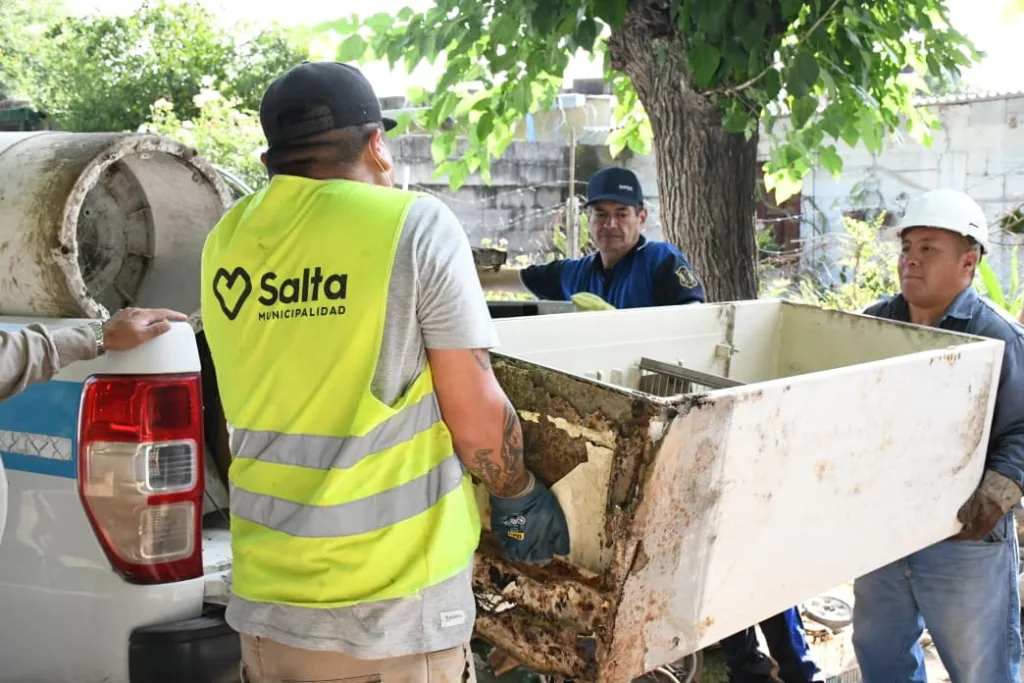 descacharrado-en-barrio-santa-lucia-3-1024x683