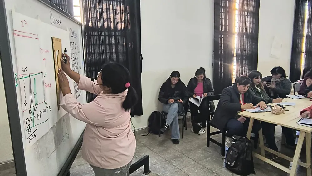 curso-diseno-escuela-de-emprendedores-1-1536x864