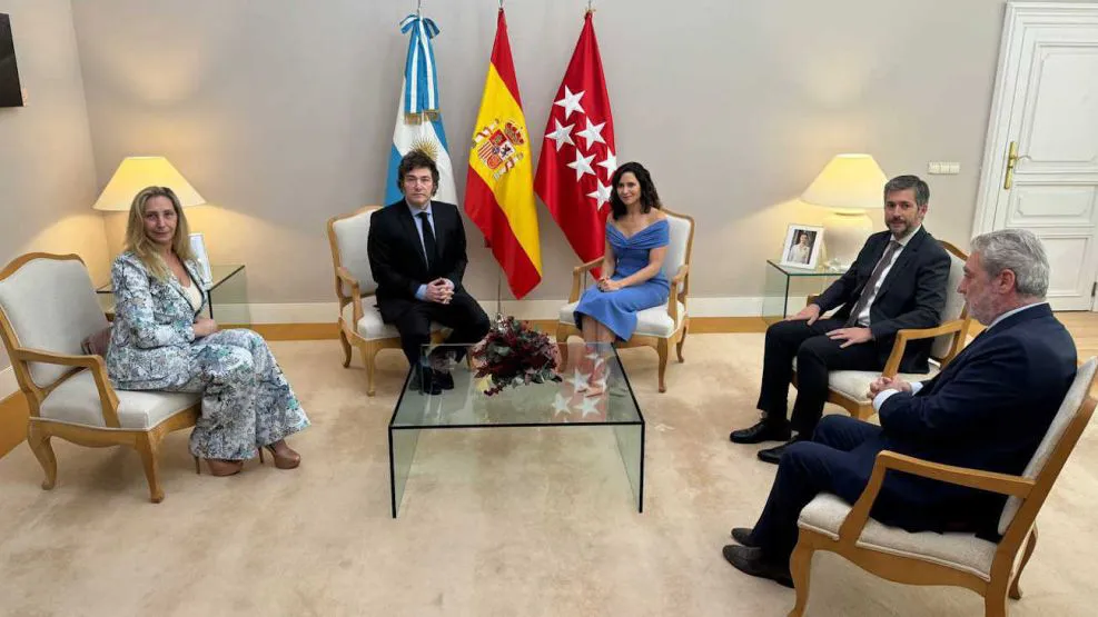 javier-milei-y-isabel-diaz-ayuso-20240621-1823023