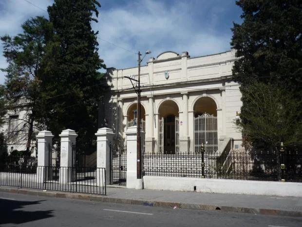 escuela-Normal-wpcf_620x465