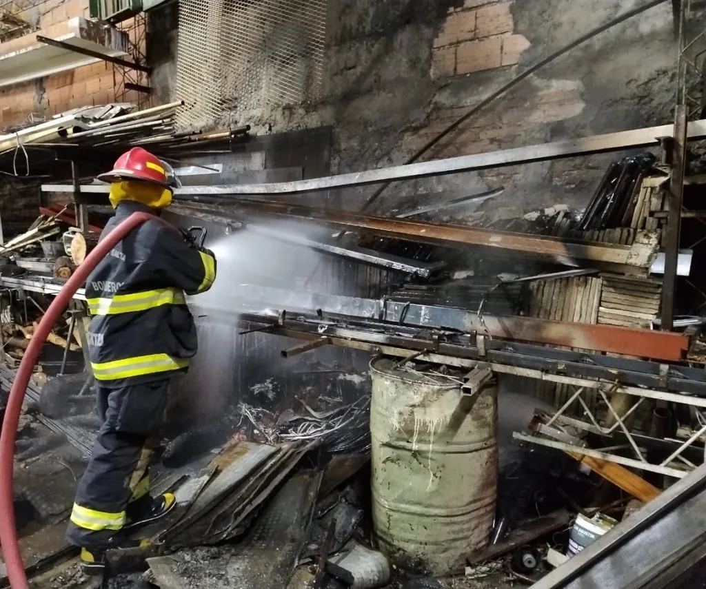 54b6ab5e-269b-46de-90bd-3a2594ff0e48-1024x855