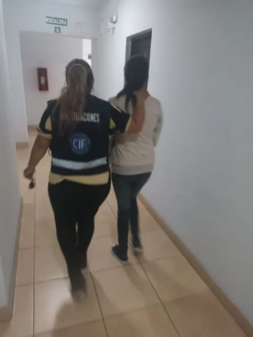 85373-fue-detenida-la-mujer-que-estafo-a-saltenios-con-paquetes-turisticos-falsos