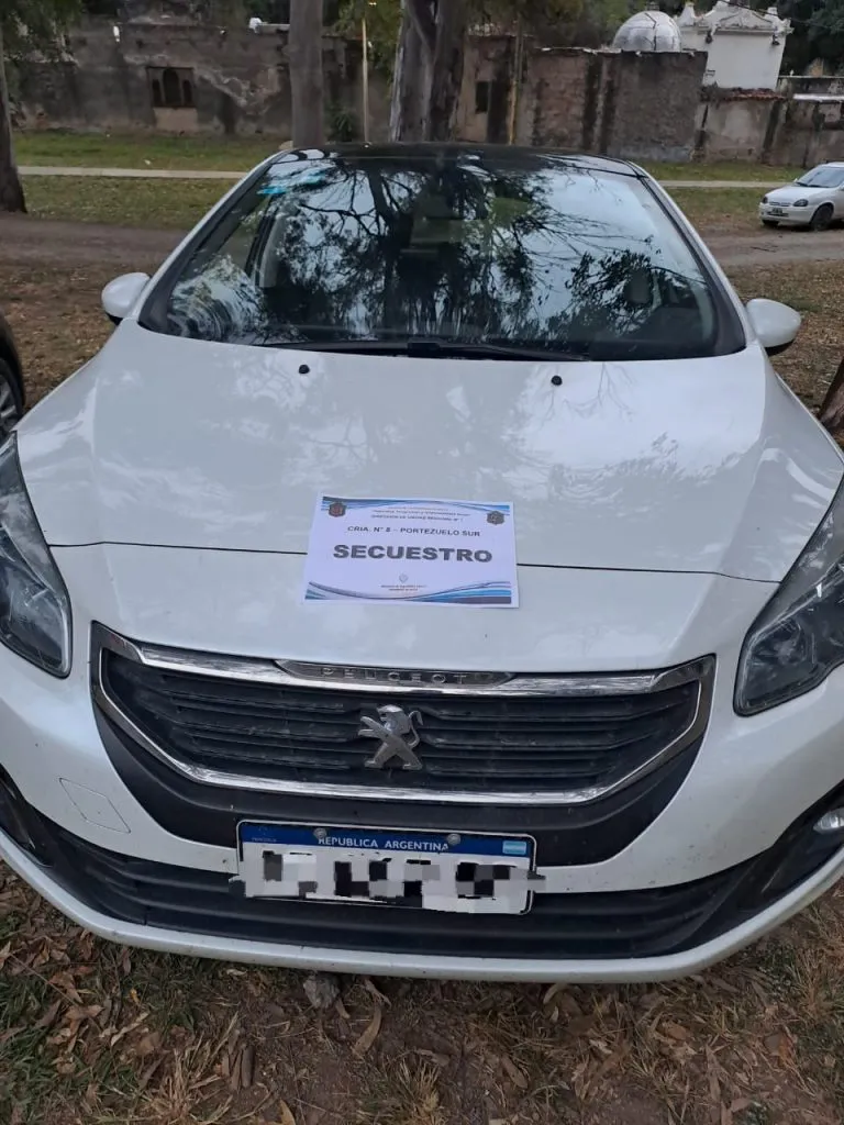 7646fde5-ee6c-4e47-a1e7-beb013b96cbc-768x1024