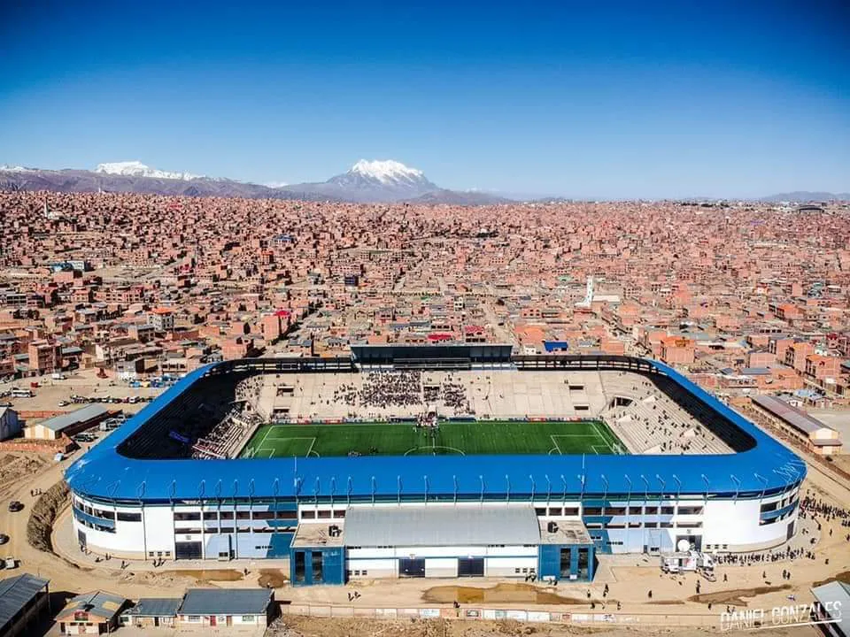 Vista_aérea_del_Estadio_Municipal_de_El_Alto_2023