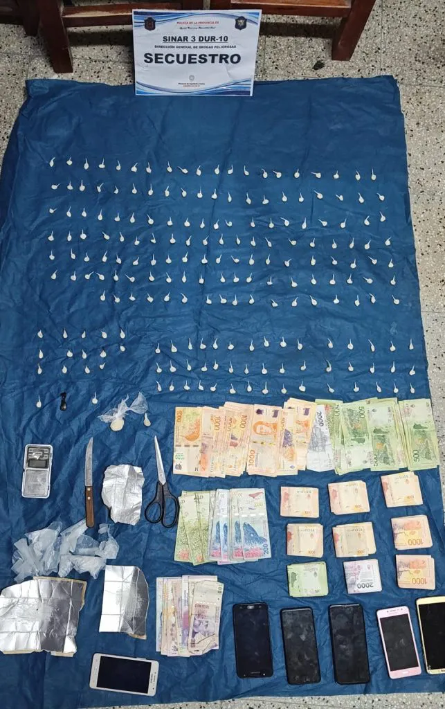 a41137bc-c547-4f1b-b714-0998e4432fb5-643x1024