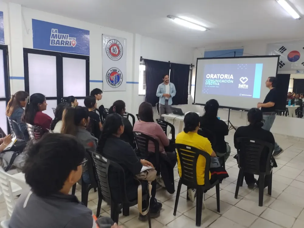 clases-de-oratoria-3-1536x1152