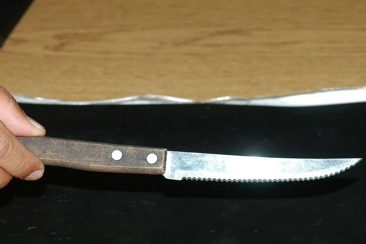 Detenido-por-amenazar-a-su-madre-y-a-su-hermana-con-un-cuchillo-sierrita