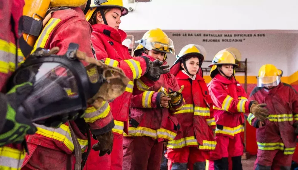 multimedia.normal.a328b456a7f4f2b5.426f6d6265726f735f6e6f726d616c2e77656270