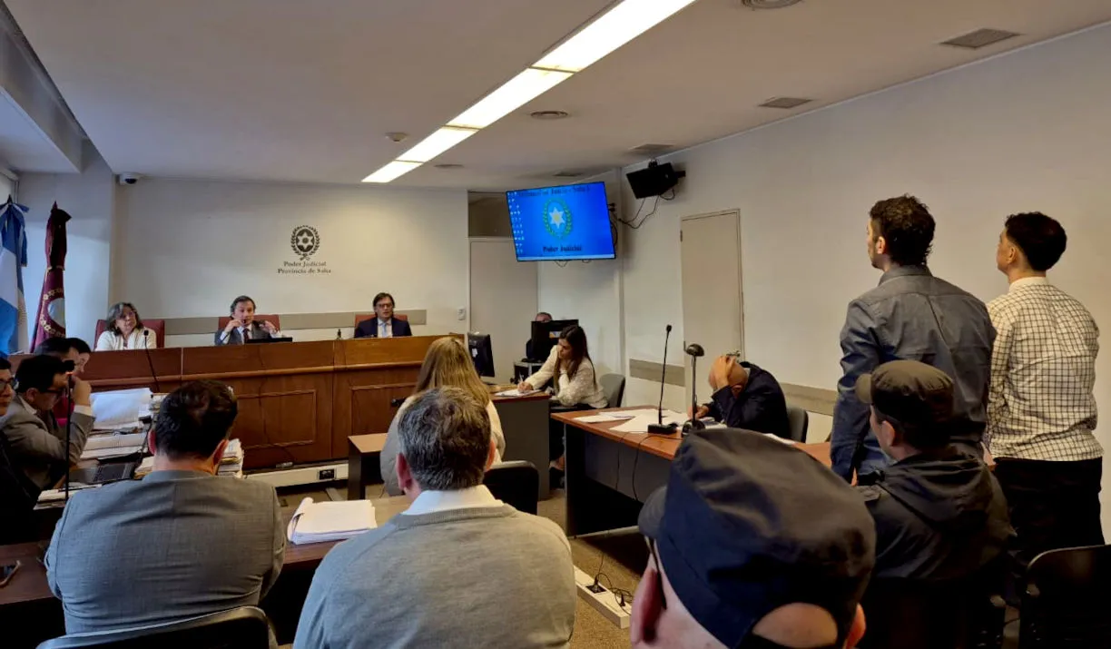081025_juicio_salas_01