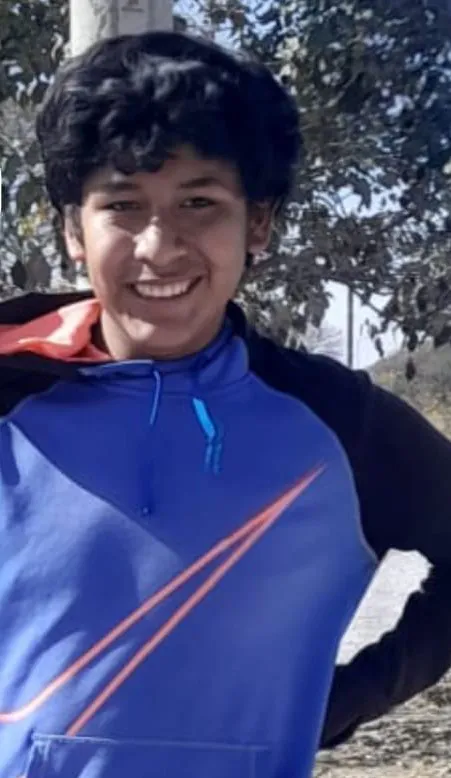 LUCIANO-VINTICOLA-DE-13-ANOS-ROSARIO-DE-LERMA-EDITADO