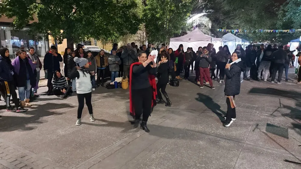 guitarreada-paseo-los-poetas-7-1536x865