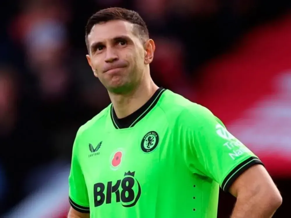 dibu-martinez-aston-villa-premier