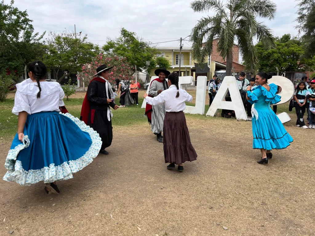 danza-en-casona-de-castanares-1024x768