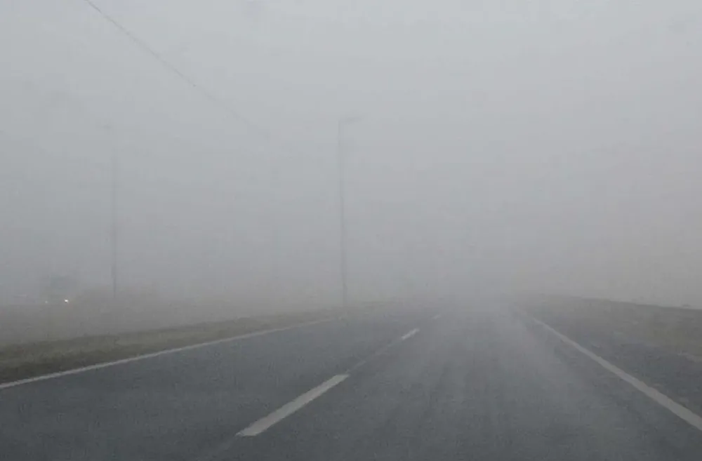 358-la-ciudad-despierta-con-una-densa-neblina