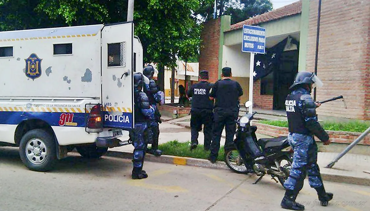 poli24_tartagal_traslado_reos