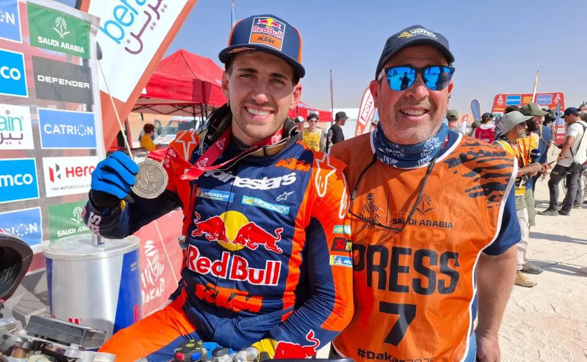 6d2dc33b-703e-452f-bd58-15df2100413f