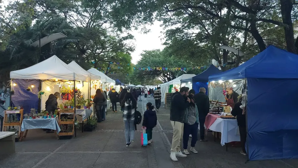 paseo-artesanal-paseo-de-los-poetas-1-1536x865