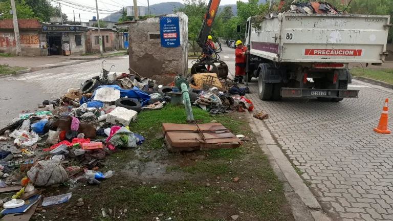 limpieza-microbasural-3-768x432