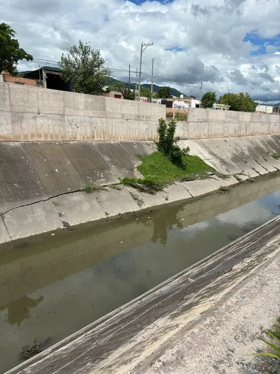 dd933ba3-7b5d-4814-91d7-fe93be43495c