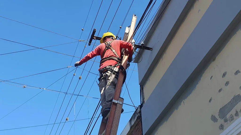 retiro-de-cables-10-1024x575-1