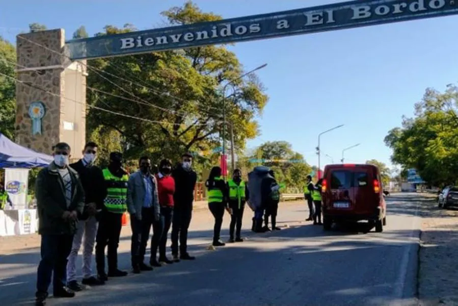76628-campania-de-concientizacion-visual-en-el-bordo-por-el-mes-de-la-seguridad-vial