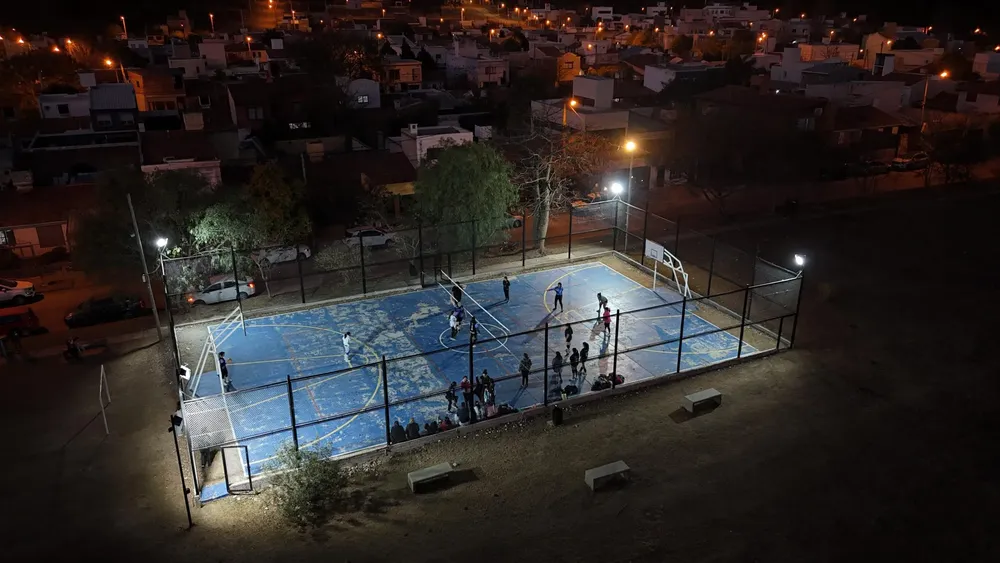 nuevas-luminarias-los-profesionales-1-2048x1152