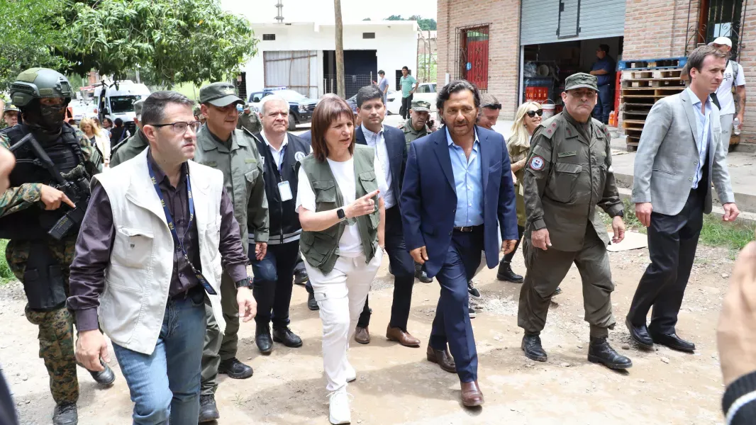 15215-en-el-paso-internacional-puerto-chalanas-el-gobernador-y-la-ministra-supervisaron-acciones-del-plan-guemes