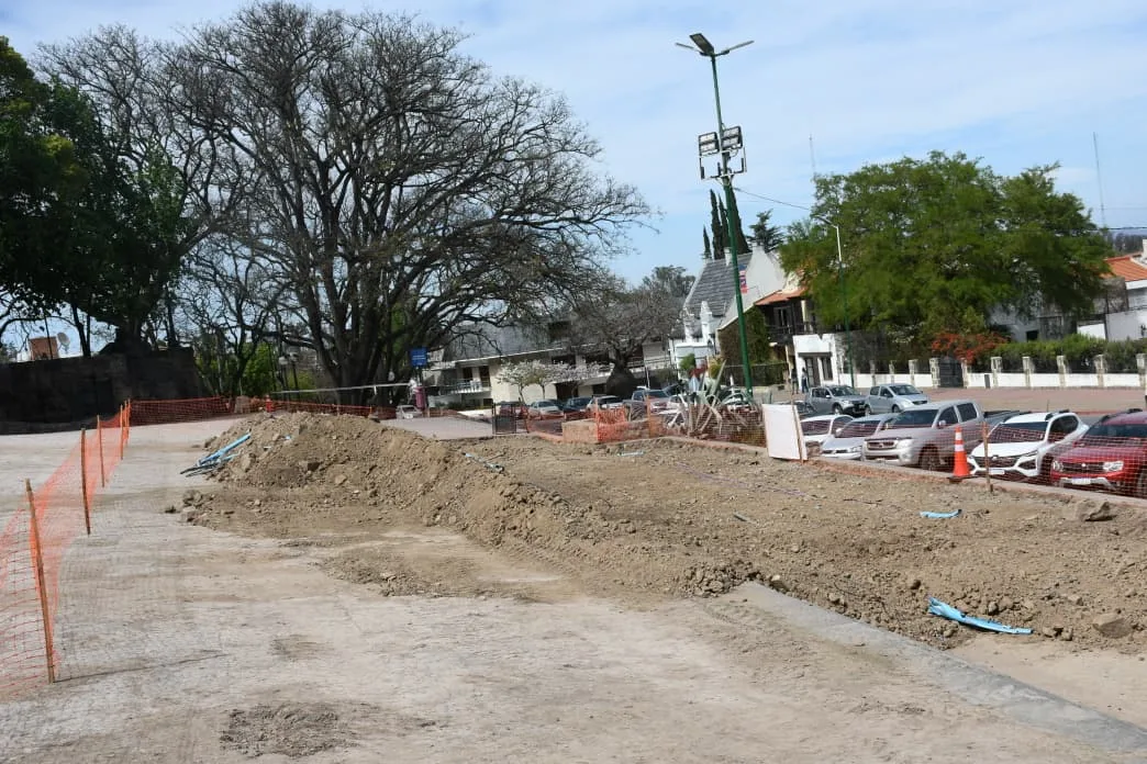obras-escalinatas-monumento-6