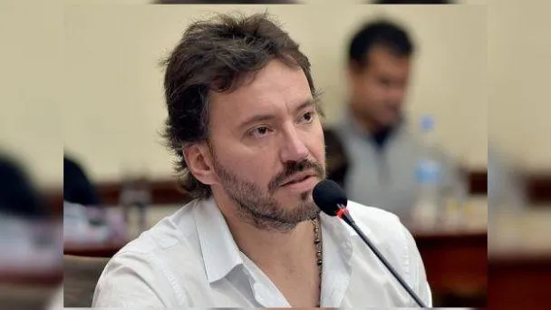 multimedia.normal.a52094f485de366e.706f6c69746963612d6d617274696e2064656c2066726172695f6e6f726d616c2e6a7067