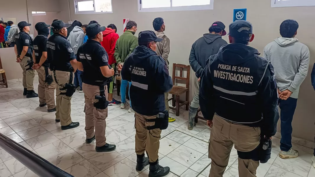105438-doce-detenidos-y-allanamientos-por-delitos-rurales-en-rosario-de-lerma