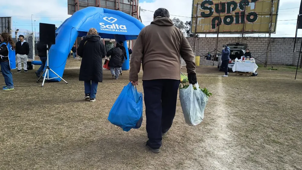 mercado-en-tu-barrio-en-club-cachorros-4