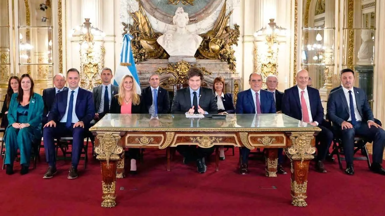 milei-y-su-gabinete-2115149