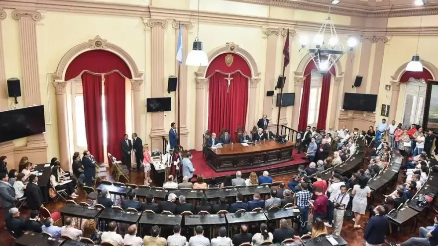 20220205165719_vivo-juran-30-nuevos-diputados-salta-legislatura-128884-175330
