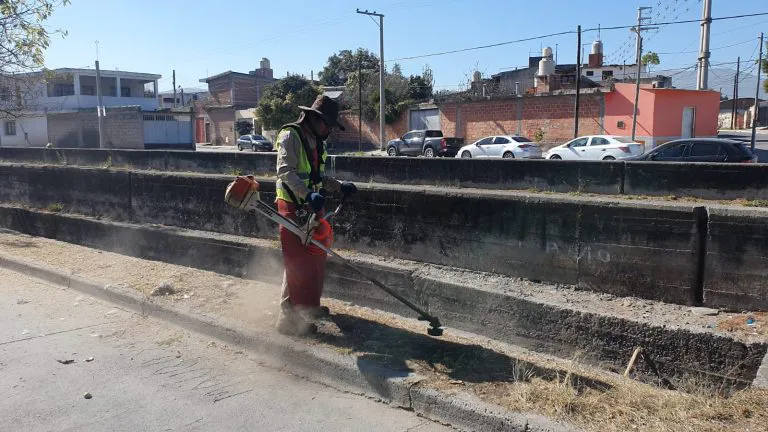 limpieza-canal-16-de-septiembre-3-768x432