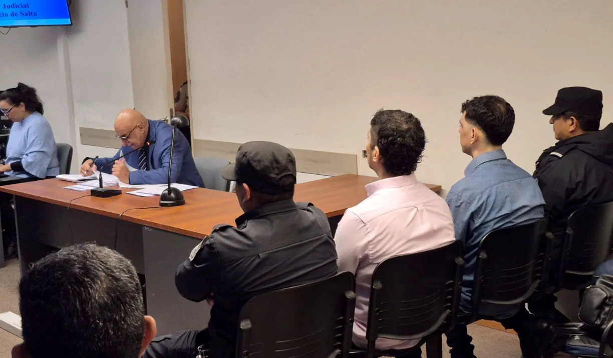 061025_juicio_salas_01