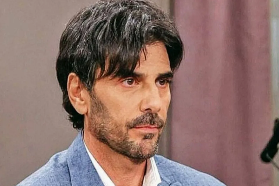 846343-726607-darthes_0