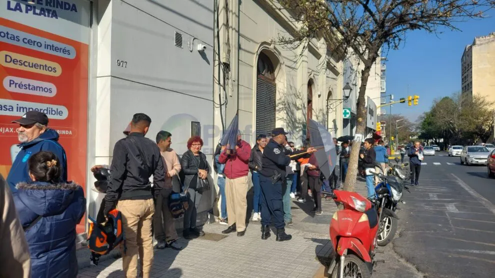 fila-tarjeta-naranja