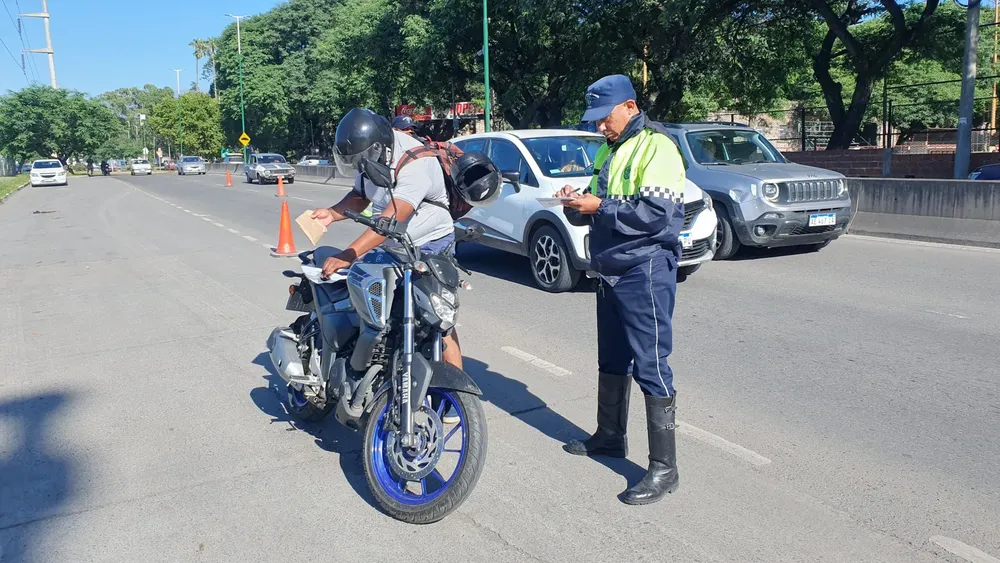 control-motos-2-2048x1152