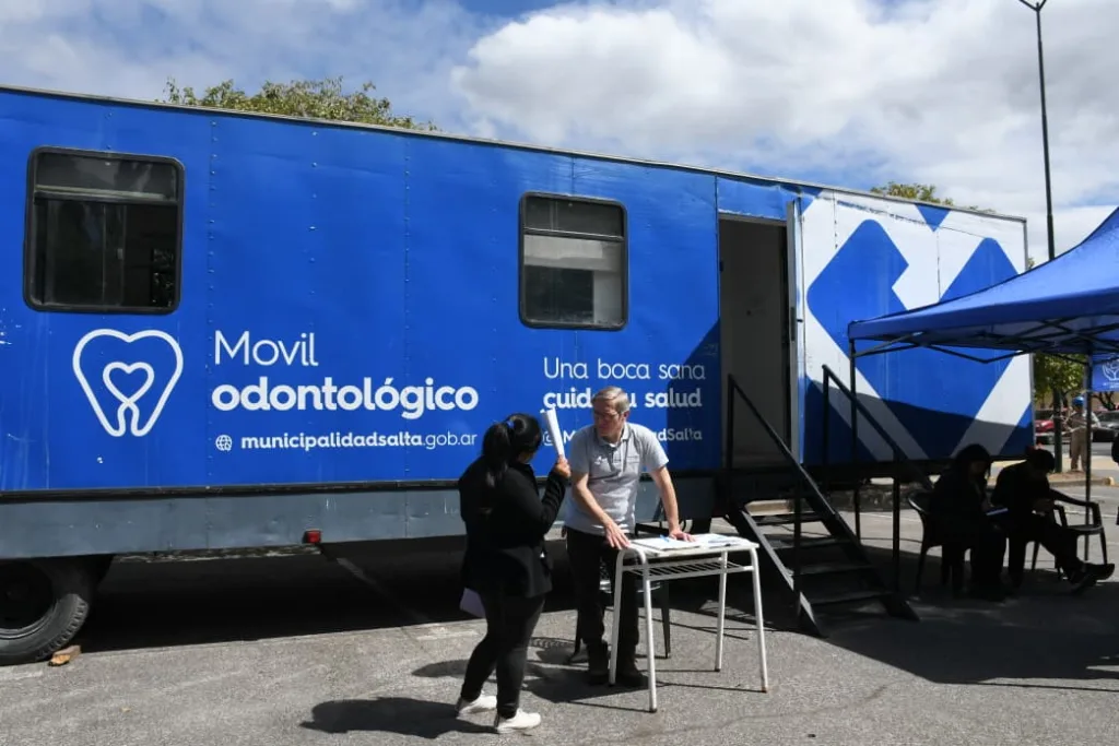 movil-en-la-unsa-1-1024x683