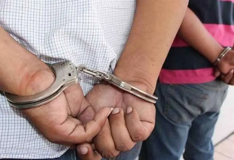 los-dos-sujetos-fueron-detenidos-por-la-felcv_1862145431_760x520